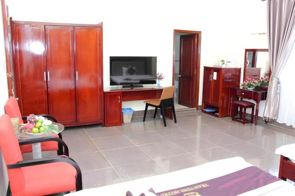 Tran Vinh Hotel Bạc Liêu Kültér fotó